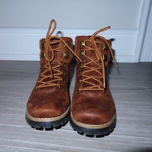 Brown Lace-Up Boots